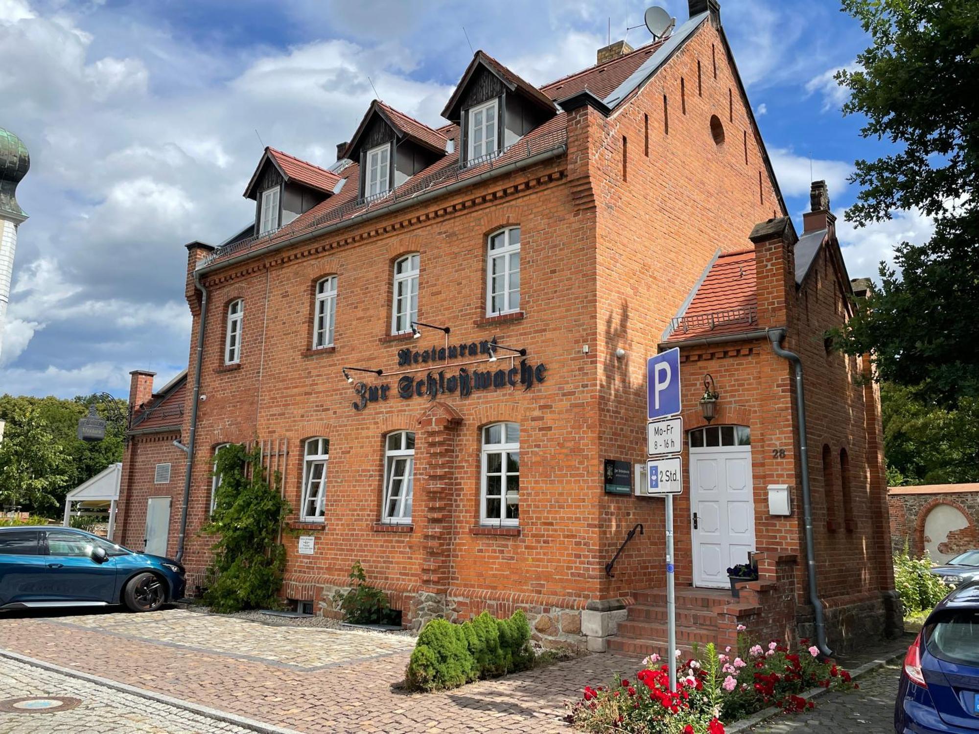 Apartment Appartments Zur Schlosswache Delitzsch
